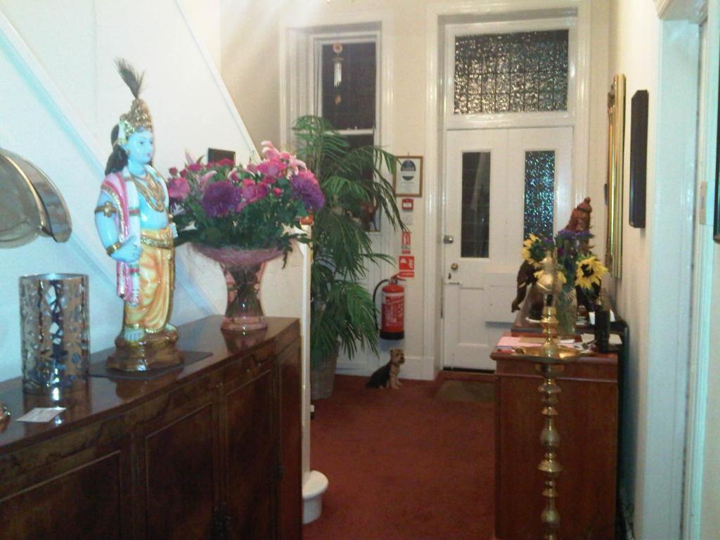 Alcorn Guest House Dundee Ngoại thất bức ảnh